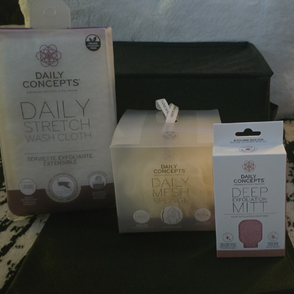 Bath & Body Set - Purple and White
